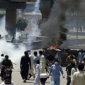Napad žene bombaša samoubice u Pakistanu : Najmanje jedan poginuli policajac, petoro ranjenih