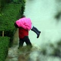 (Foto): Gradovi potopljeni, ljudi izginuli, a funkcionerima ne fali ni dlaka s glave: 10 godina nakon katastrofalnih poplava u…