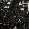 Masovne demonstracije u Grčkoj na drugu godišnjicu pogibije 57 ljudi u železničkoj nesreći