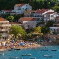 Čitav region bruji! Prvo ajkula, a SAD ovo! Važna vest za srpske turiste u Crnoj Gori, stručnjaci poslali apel