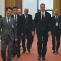 Vučić se u pismu EK žalio na "blokadere", tražio pozivnicu za Bled, pa i jedne i druge kritikovao iz Kine