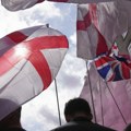 Даунинг стрит против Маска: „Опасан језик“ на скупу крајње деснице у Британији