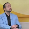 Stojanović: Puštanje pesama Dijani Hrki nije moglo bez Vučićevog odobrenja, ako je juče bilo 45.000 ljudi, onda je u Novom…