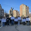 Beograd ćuti, a Mitrovčani ispijaju kafu dok studenti protestuju zbog ultimatuma srpskom Fakultetu