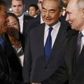 (Foto) Putin doputovao u Kinu, planiran sastanak sa Si Đinpingom i čajanka