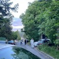 Dečak (14) osumnjičen da je nožem ubio očuha u Banatskom Karlovcu, određen mu pritvor