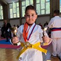 Šestogodišnji Pavle Jović osvojio tri zlatne medalje i dva pehara