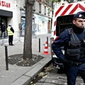 Francuska izvodi 30.000 policajaca na ulice Poslato upozorenje
