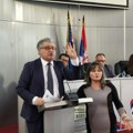 Selfie opozicija! Dr Milić i gospođica Alihodžić u selfi šou spektaklu: Demagogija uživo iz Skupštine Grada Niša!