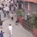 Nepal: Ministar finansija napadnut tokom masovnih protesta, premijer podneo ostavku (VIDEO)