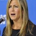 Dženifer Aniston na mukama: Moraće sve da otkaže