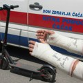 Vozili trotinet i zadobili teške povrede