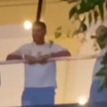 Ronaldo napravio ludnicu pred meč s Hrvatima! Kristijano izašao na terasu hotela, navijači trčali da ga vide