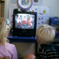 Ministarstvo prosvete Rusije: Deca između 3 i 7 godina ne treba da gledaju televiziju duže od pola sata dnevno