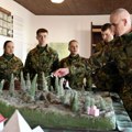 Redovna novčana primanja, besplatan smeštaj i ishranu, zdravstvenu zaštitu, kao i svu neophodnu opremu Vojska Srbije raspisala…