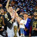 Vučić čestitao Jokiću koji je sa Denverom osvojio titulu NBA šampiona