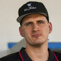 Jokić napravio šou na raftingu na Tari: Uzvikivali mu „MVP“, on uskočio u reku