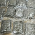 U "mercedesu" valjevska Policija pronašla sedam kilograma marihuane Uhapšena dva dilera