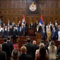 Skupština izglasala novu Vladu Srbije, premijer Miloš Vučević i ministri položili zakletvu