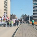 Protesti u Leskovcu: Srednjoškolci na čelu kolone