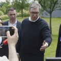 (VIDEO) Šta predsednik priča po selima: Mnogo se sekiram, ne mogu više da kosim, imaću još jednu diplomu...