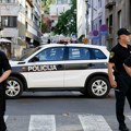 Upucan poznati privrednik: Napadač sa fantomkom ispalio 4 hica i pobegao: Građani pokušali da ga savladaju