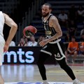 Vašington sa 40 poena spasao uspavani Partizan poraza od FMP-a