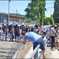Policija sprečila kretanje učesnicima protesta u Užicu (Foto/VIDEO)