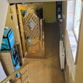 (Foto) Policija upala u hostel u Surčinu, pa zatekla šok scenu! Odmah uhapsili muškarca (36), evo za šta se sumnjiči