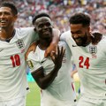 Gledali smo goleadu, ali utisak je: Bolje da nismo! Fantomski rekord Mbapea, het-trik Sake, deset golova na utakmici i primer…