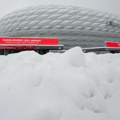 Čuvena alijanc arena zatrpana snegom! Snežne padavine paralisale Nemačku, odložena utakmica Bajerna: Bezbednost na prvom…