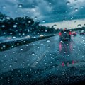 Kobna greška u vožnji po kiši može da vas unakazi za ceo život: Vozači, dobro zapamtite, ovo je strahovita opasnost!