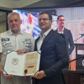 Burdžoviću uručena književna nagrada ”Ismet Rebronja”