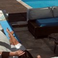 Opustila se na krevetu pored bazena,: a tek da vidite pogled iz luks hotela: Evo kako uživa Sanja Marinković, na odmoru je…