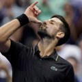 Đoković pobedom proslavio ćerkin rođendan (video)