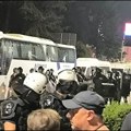 Blokada ćacija i dalje traje