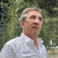 Žika Jakšić izašao na scenu i rasplakao publiku: Voditelj se emotivno obratio publici "Uz vašu pomoć da..."