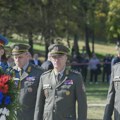 Delegacija Ministarstva odbrane i Vojske Srbije odala poštu streljanima u Kragujevcu