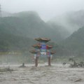 Кина: Јака киша и високи водостаји прете градовима на североистоку земље