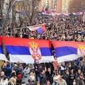 "Ovo je okupacija": Završen protest Srba u Kosovskoj Mitrovici! Okupljeni nosili transparent: UN USA 1244 HELP (video)