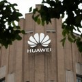 Stiže prvi savitljivi telefon sa tri ekrana: Huawei spremio revoluciju