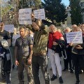 Ranici „Jure“ počeli protest u tišini, a onda preovladale emocije (video)