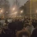 Novosađani protestuju u znak podrške Univerzitetu u Beogradu