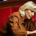 Marine le Pen sme da se kandiduje, ali iz kućnog pritvora