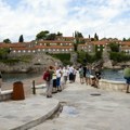 Crna Gora uvodi vize za pet zemalja: Raste strah od posledica po turizam i ekonomiju