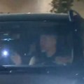 Snimak Ronalda kad napušta aerodrom je nešto najluđe što ćete videti: Ovako su iz kola omatali novinare