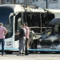 Jedan autobus u potpunosti izgoreo, drugi oštećen: Vatrogasci sprečili širenje požara na stanici u Zenici