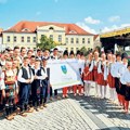 Dečji folklorni ansambl iz Surčina doneo pobednički pehar iz Nemačke