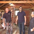 Baki Zdenki Miletić vatrogasci i grad Kragujevac obezbedili krov koji je odnelo nevreme