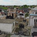 Ne kopaju raku, nego zidaju Luksuz i "na onaj svet", sve u staklu pa na 3 sprata, ovako izgledaju groblja na istoku Srbije…